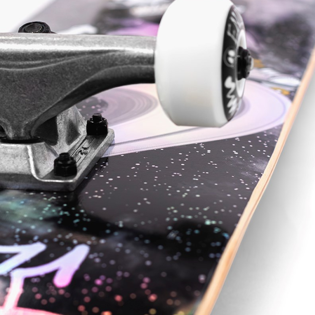 Enuff Skully Hologram Complete - Black - 7.75" x 31.5"