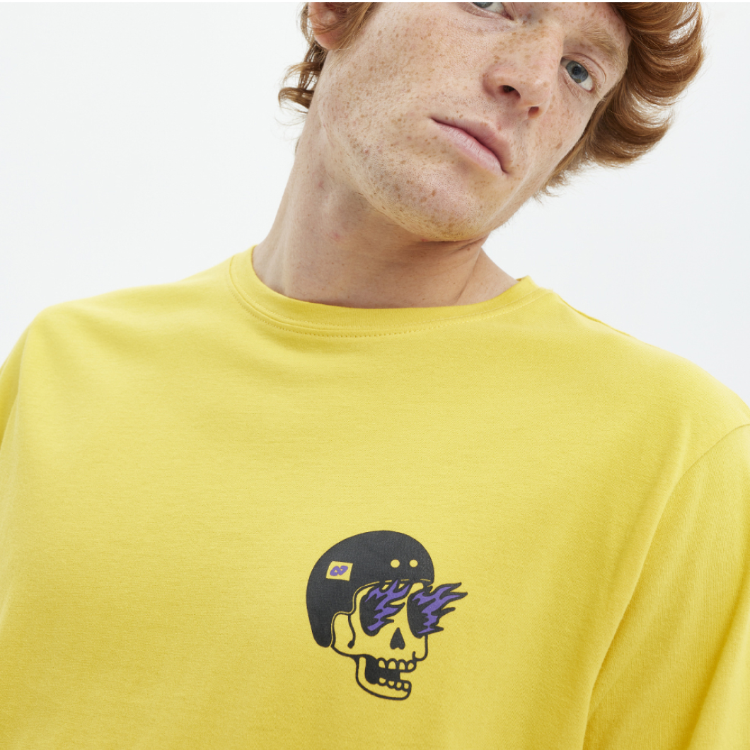 T-SHIRT PUSHING YELLOW