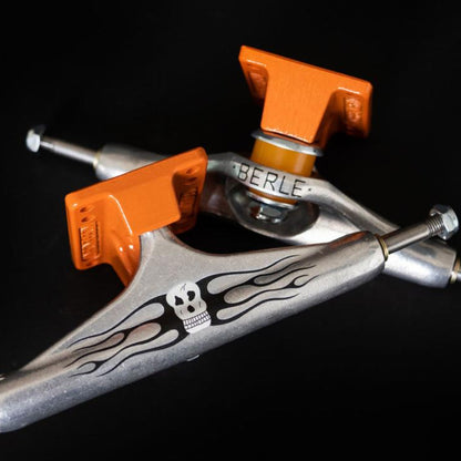 Indy Truck (UK) Stage 11 Elijah Berle Skull Silver/Orange (PAIR)